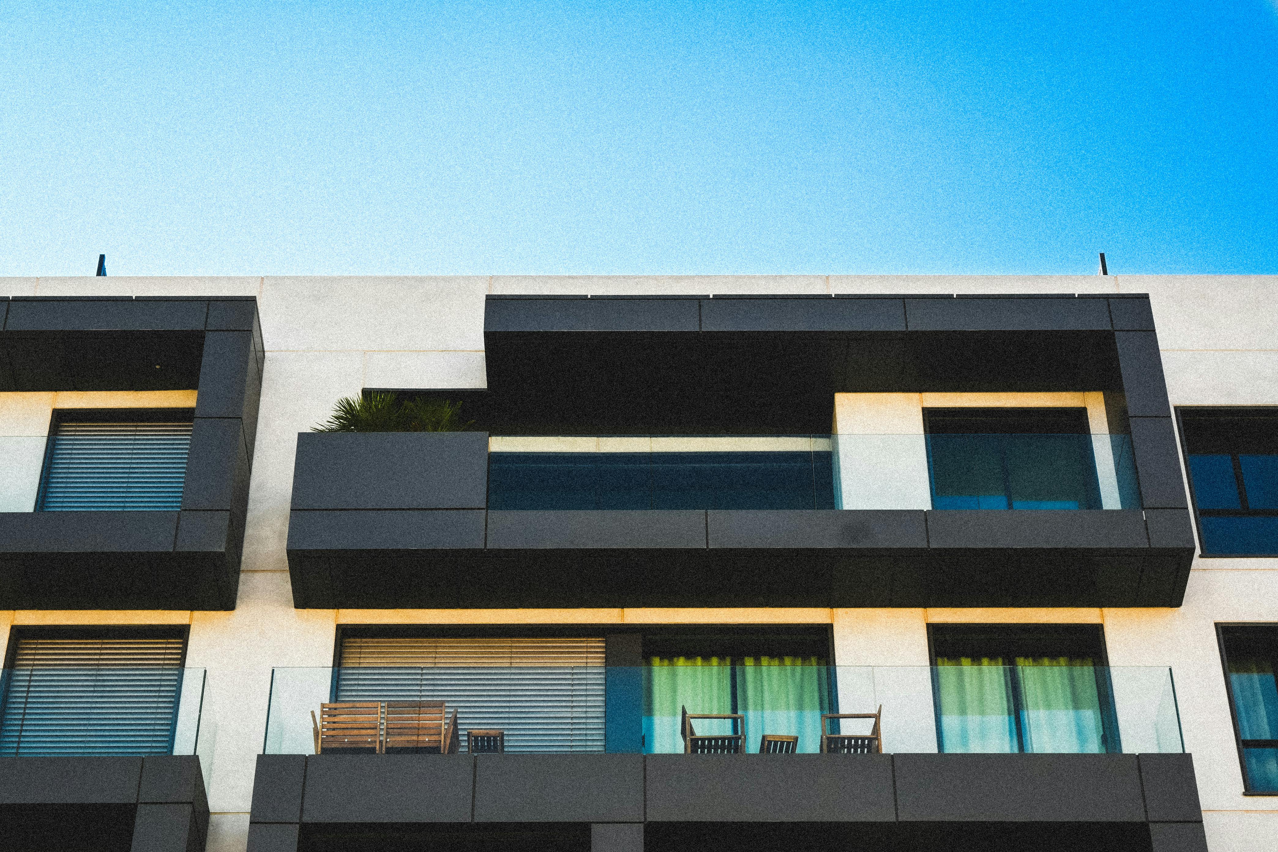 Window replacement project